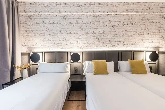 Standard Üç Kişilik Oda