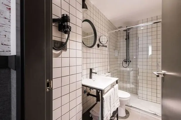 Standard Üç Kişilik Oda