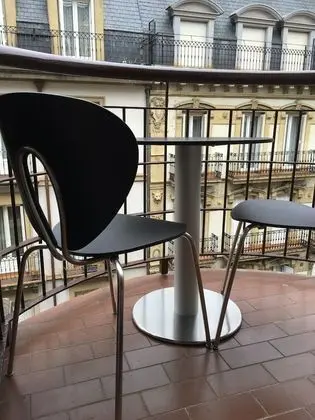 Apart Daire, 2 Yatak Odası, Balkon
