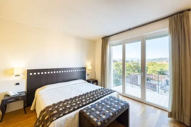 Superior Tek Büyük Yataklı Oda, Balkon