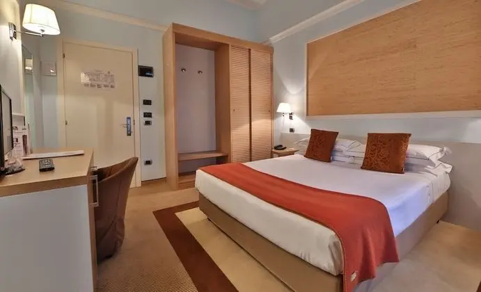 Classic Tek Büyük veya İki Ayrı Yataklı Oda