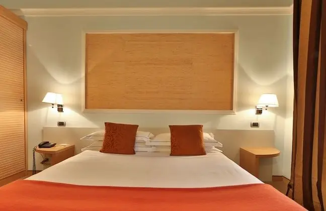 Classic Tek Büyük veya İki Ayrı Yataklı Oda