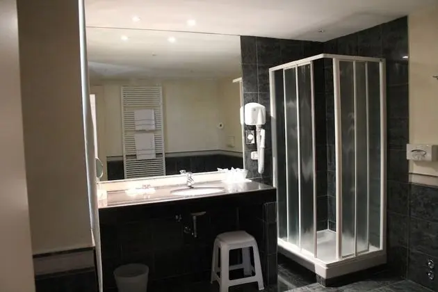 Classic Tek Büyük veya İki Ayrı Yataklı Oda