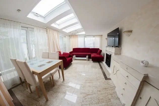 Luxury Süit, 1 Büyük (Queen) Boy Yatak ve Çekyat, Küçük Mutfak, Göl Manzaralı (Suite)