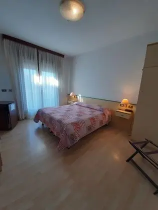 Üç Kişilik Oda