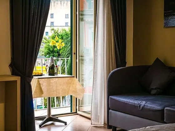 Tek Büyük Yataklı Oda