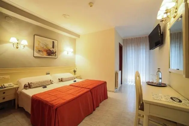 Çift ​​kişilik Capacity 4