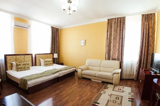 Comfort Tek Büyük Yataklı Oda