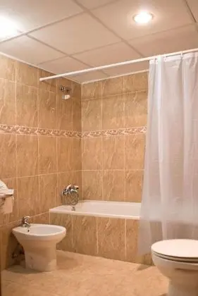 Tek Büyük veya İki Ayrı Yataklı Oda