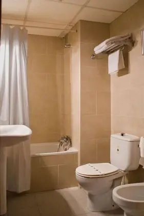 Tek Büyük veya İki Ayrı Yataklı Oda, Okyanus Manzaralı