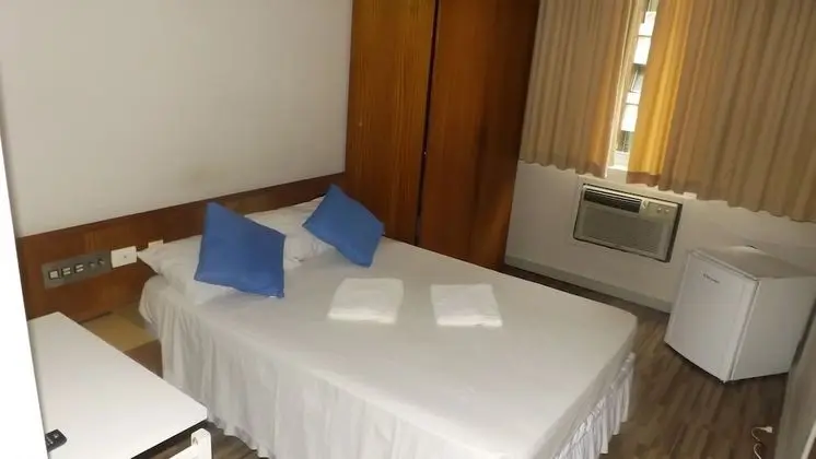 Standard Tek Büyük Yataklı Oda