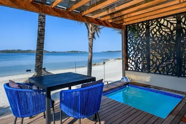 Luxury Hotel Cabin with Splash Pool