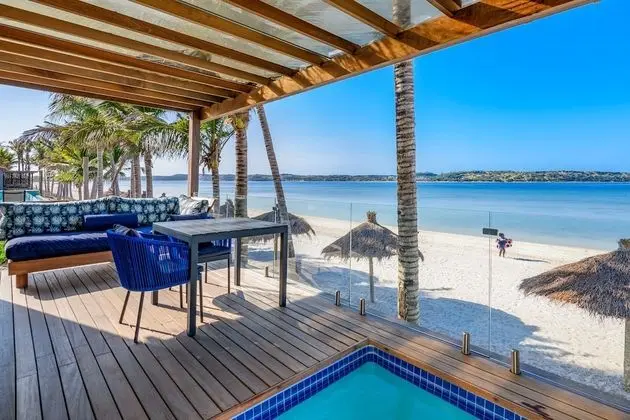Luxury Hotel Cabin with Splash Pool