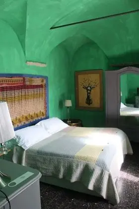 City Tek Büyük Yataklı Oda, 1 Büyük (Queen) Boy Yatak, Şehir Manzaralı, Avlu