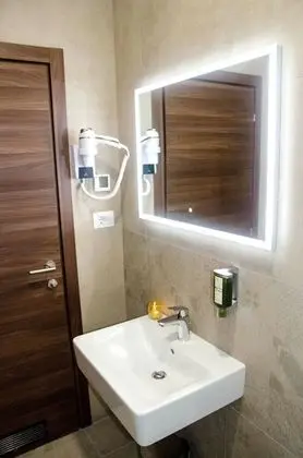 Superior Tek Büyük veya İki Ayrı Yataklı Oda