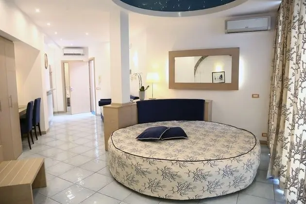 Deluxe Tek Büyük Yataklı Oda, Deniz Manzaralı