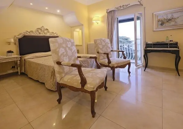 Superior Tek Büyük Yataklı Oda, Deniz Manzaralı