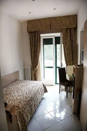 Tek Kişilik Oda