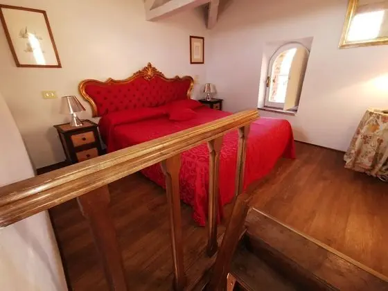 Romantic Tek Büyük Yataklı Oda