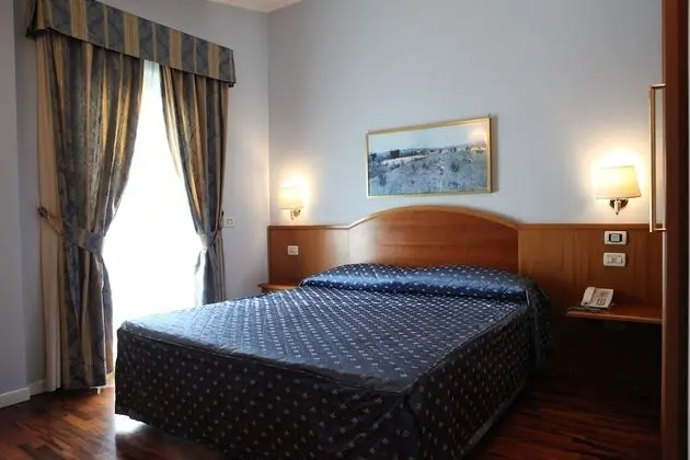 Tek Büyük veya İki Ayrı Yataklı Oda