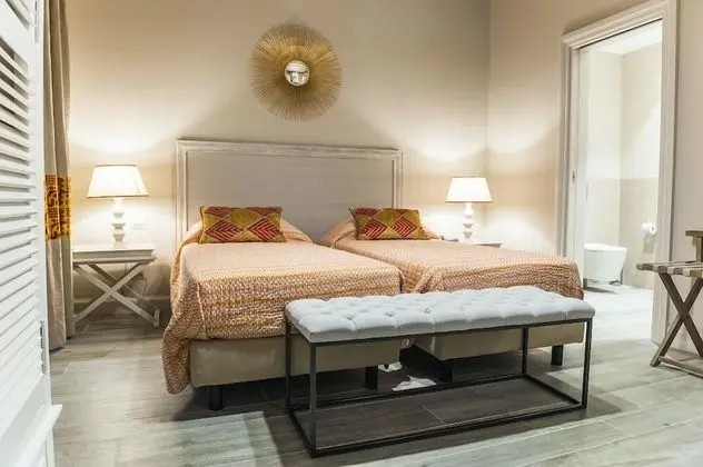 Comfort Tek Büyük veya İki Ayrı Yataklı Oda