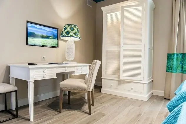 Comfort Tek Büyük veya İki Ayrı Yataklı Oda