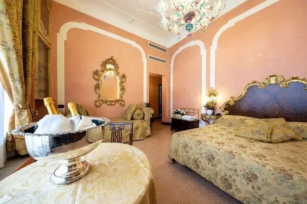 Luxury Oda, Balkon, Kanal Manzaralı