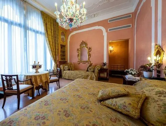 Luxury Oda, Balkon, Kanal Manzaralı