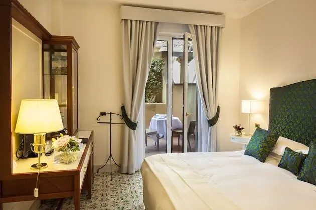 Comfort Tek Büyük veya İki Ayrı Yataklı Oda