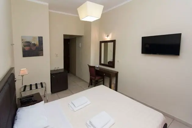 Tek Büyük veya İki Ayrı Yataklı Oda, Balkon