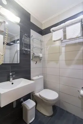 Tek Büyük veya İki Ayrı Yataklı Oda, Balkon
