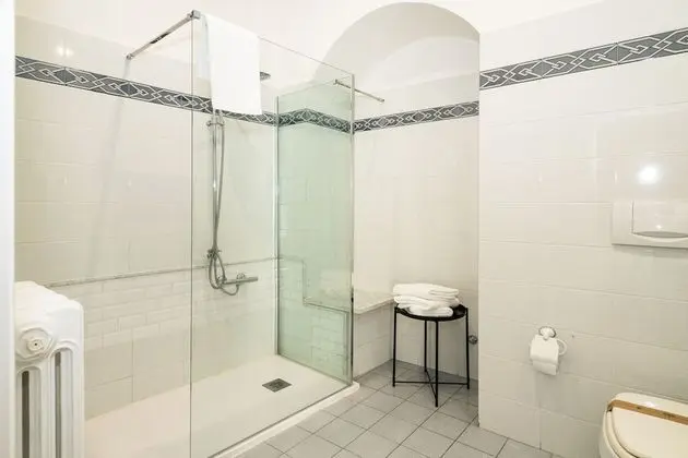 Standard Tek Büyük veya İki Ayrı Yataklı Oda