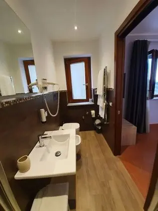 Deluxe Tek Büyük veya İki Ayrı Yataklı Oda