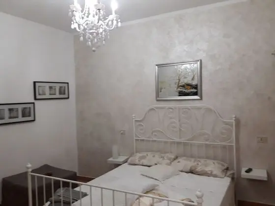 Üç Kişilik Oda