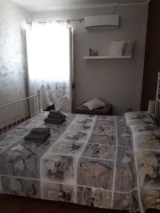 Üç Kişilik Oda, Balkon