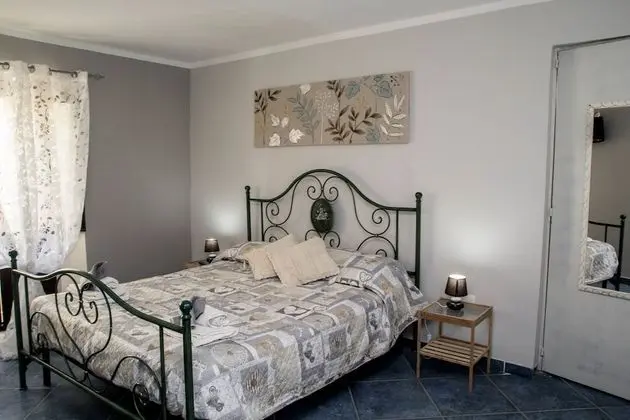 Üç Kişilik Oda, Balkon