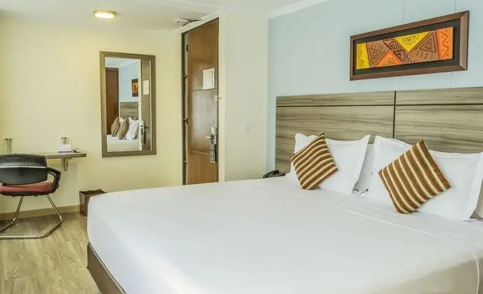 Standard Tek Büyük Yataklı Oda