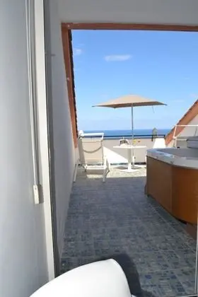 Junior Süit, Sıcak Su Küveti, Deniz Manzaralı