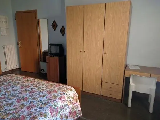 Basic Tek Büyük veya İki Ayrı Yataklı Oda, Engellilere Uygun, Sigara İçilmez