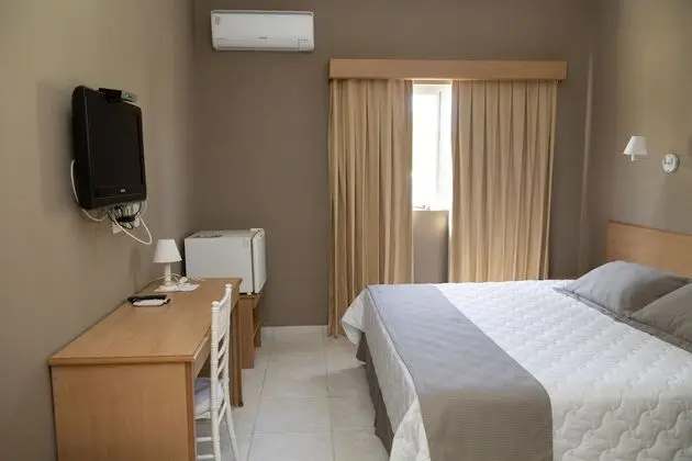 Standard Tek Büyük veya İki Ayrı Yataklı Oda, Bahçe Manzaralı