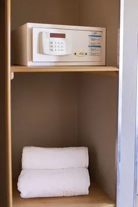 Superior Tek Büyük veya İki Ayrı Yataklı Oda, Havuz Manzaralı