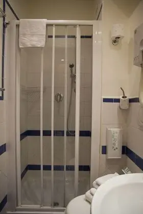 Economy Tek Büyük Yataklı Oda