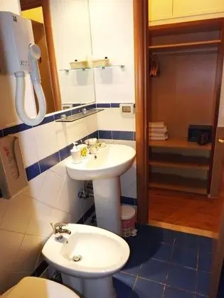 Standard Üç Kişilik Oda