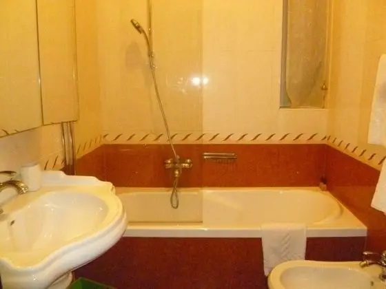 Comfort Tek Büyük Yataklı Oda, 1 Yatak Odası, Banyolu/Duşlu