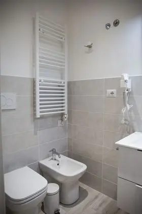 Tek Büyük Yataklı Oda, Balkon (Giubileo)