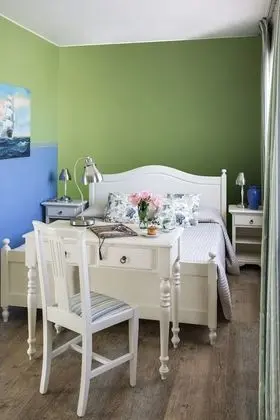 Üç Kişilik Oda