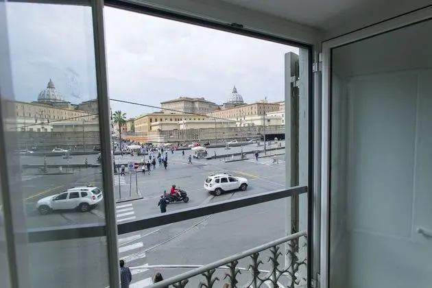 Deluxe Tek Büyük Yataklı Oda, Şehir Manzaralı (ORO)