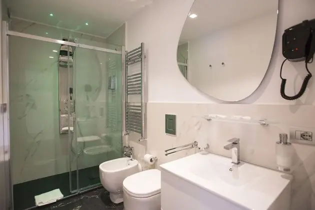 Deluxe Tek Büyük Yataklı Oda, Şehir Manzaralı (ORO)