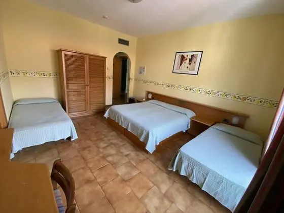 Dört Kişilik Oda