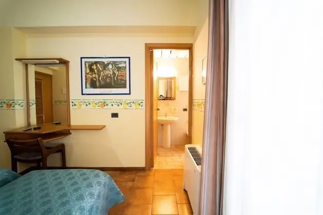 Economy Tek Büyük Yataklı Oda